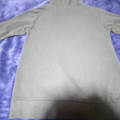 パーカー　レディース　SUREVEシュリーブ　サイズＬ　バスト８６－９４　身長１５４－１６２の画像