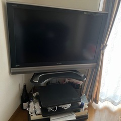 取引方連絡を取れない為再投稿 しました　
シャープ液晶45センチテレビ