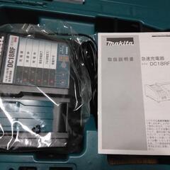 Makitaレシプロソー本体と18Vバッテリー2コと刃5枚付の画像