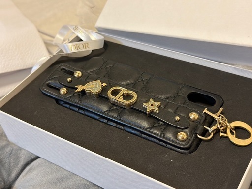 美品ほぼ新品！原価12.7万DiorディオールiPhone X/XSフォンケースA+ランクロゴプレートゴールドLady Diorシリー