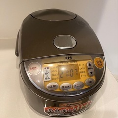 [2011年発売]象印 IH炊飯器（5.5合炊き）