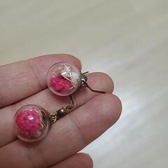激安！！！未使用！！かわいい☆お花クリアピアス★の画像