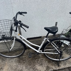 白い自転車の画像