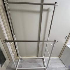 ハンガーラック