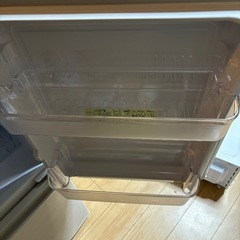 SHARP 単身用冷蔵庫の画像