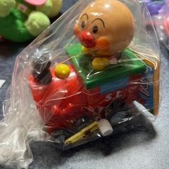 新品！アンパンマンの動くオモチャ