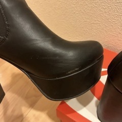 厚底ブーツ　黒の画像