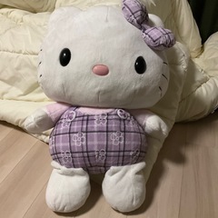 キティーちゃんぬいぐるみの画像