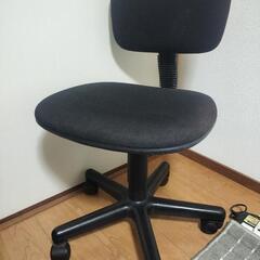 【受付け中】イス　オフィスチェア　黒