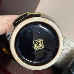 小さめの壺　花瓶の画像