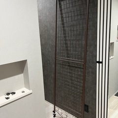 壁掛け用格子