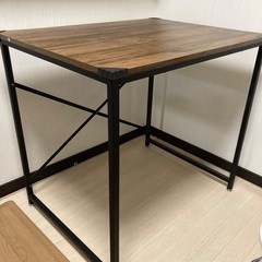セール！【美品】IKEA パソコンデスク(80×60×74センチ)