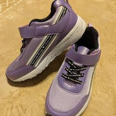 新品　22.0センチ スニーカーの画像