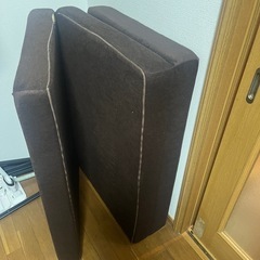 三つ折りマットレスの画像