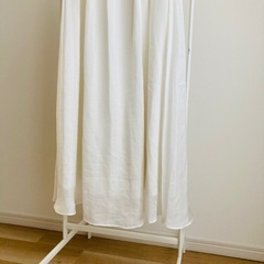 新品　ロートレアモン　フレア　スカート　ロング　サテン　白　38 M シアーの画像