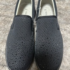 黒スリッポンスニーカー★の画像