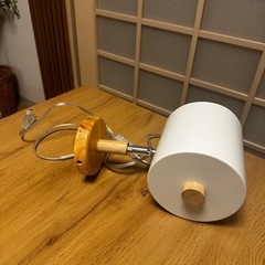 コンセント　ブラケットライト　壁掛けの画像