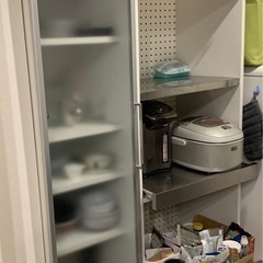 急募！！食器棚　 