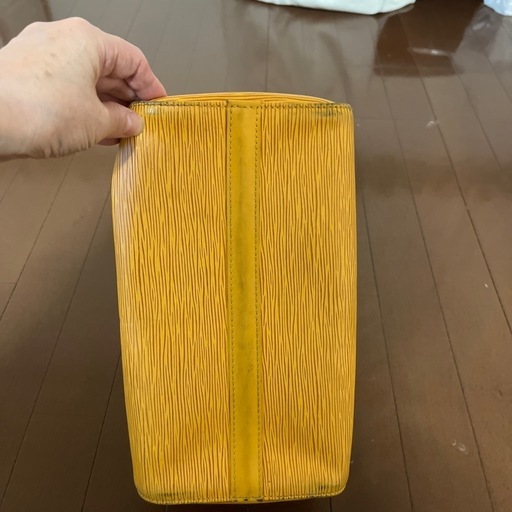 ルイヴィトン　エピ　バッグ　