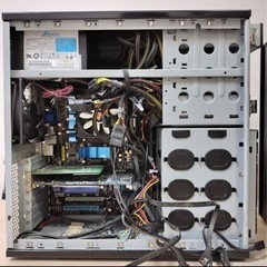 HDDなしPC×２、２３インチモニターの画像