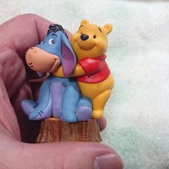 ②クマのプーさん&イーヨー　飾り物　© Disneyの画像