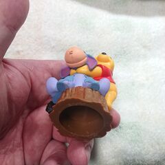 ②クマのプーさん&イーヨー　飾り物　© Disneyの画像
