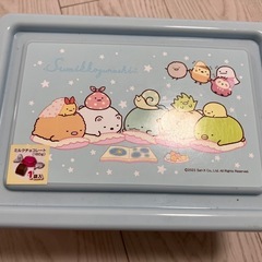 すみっコぐらし ケースの画像