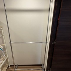 ハンガーラック(キャスター付き)