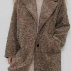 ZARA☆即完売したプードルコートの画像