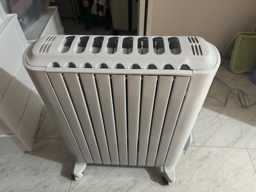 【15000円】De’Longhi オイルヒーター RHJ65L0915（動作確認済・美品）