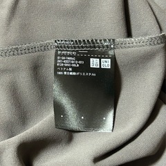 シャツブラウス　ユニクロ　UNIQLO  Sサイズ 複合繊維ポリエステル100%の画像