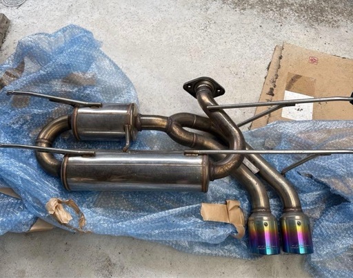 NDロードスター　ロッソモデロ　マフラー 車検対応