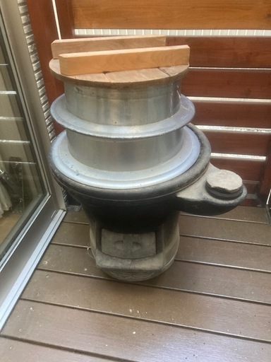かまど　土焼き釜戸　レトロ　古民家