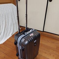 正常作動品（劣化あり）LIBERALIST　 キャリーケース　ス...