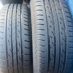 プリウス３０ブリジストンタイヤ195/65R15タイヤの画像