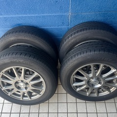 プリウス３０ブリジストンタイヤ195/65R15タイヤの画像