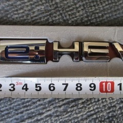 ホンダeHEVエンブレム　フィット　ヴェゼル