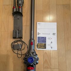 Dyson V7 コードレスクリーナー 掃除機ダイソン （ブラシ...