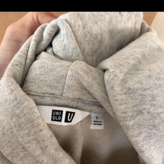美品ユニクロパーカーの画像