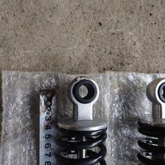 決まりました。汎用　リアショック新品の画像