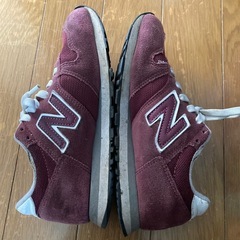 New Balance ★ 340 レディース　スニーカー　バーガンディ　23.5cm  人気の画像