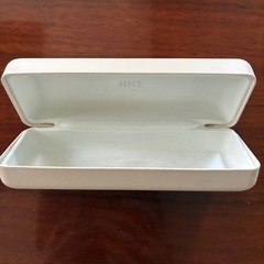 JINSメガネケースの画像