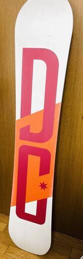 65%OFF【送料無料】 板 スノーボード DC (waiwai ディーシー 153 滑り止め付き ply53 150cm-155cm未満