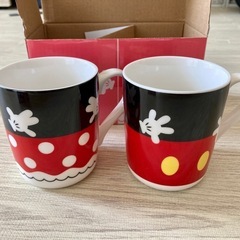 【新品】ディズニー　ペアマグカップ