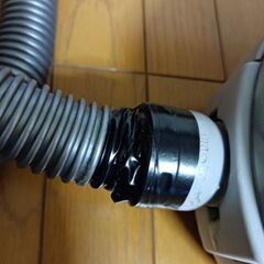 ツインバード サイクロン掃除機の画像