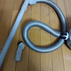 ツインバード サイクロン掃除機の画像