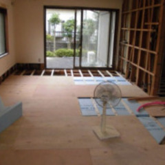 ▼正社員：リフォームの現場作業員【経験者歓迎】▼月給28万円〜！残業ほぼなし◎ 仕事の進め方や方法について相談がしやすい！ 25年間黒字経営◎業績好調の超安定企業！の画像