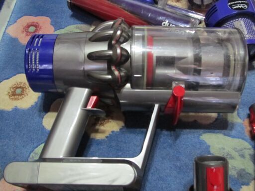 ダイソン】サイクロン掃除機分解清掃済み部品多数純正バッテリー ダイソン】サイクロン掃除機分解清掃済み部品多数純正バッテリー