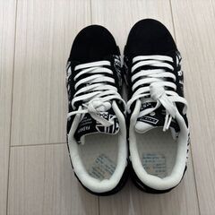 未使用お洒落ゼブラ柄スニーカー25.5cm無料ですの画像