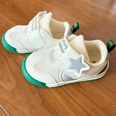 子供靴の画像